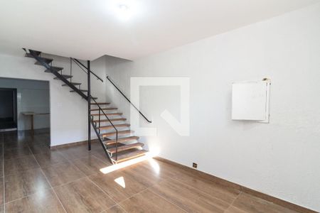 Sala de casa para alugar com 3 quartos, 139m² em Chácara Monte Alegre, São Paulo