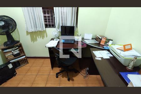 Quarto 2 de casa para alugar com 4 quartos, 240m² em Vila Andeyara, Ferraz de Vasconcelos