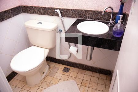 Lavabo de casa de condomínio para alugar com 3 quartos, 150m² em Pituaçu, Salvador