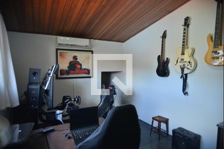 Quarto  2 de casa à venda com 4 quartos, 390m² em Vila Francisco Matarazzo, Santo André