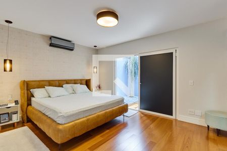 Suíte de casa à venda com 5 quartos, 406m² em Jardim Marajoara, São Paulo