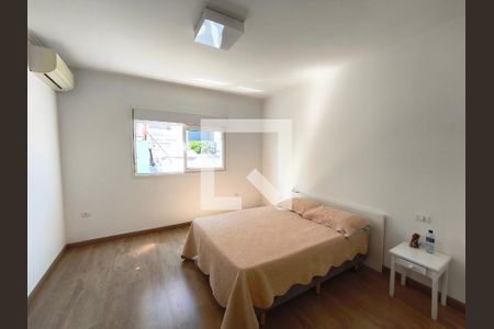 Suíte 1 de casa para alugar com 3 quartos, 350m² em Cambuci, São Paulo