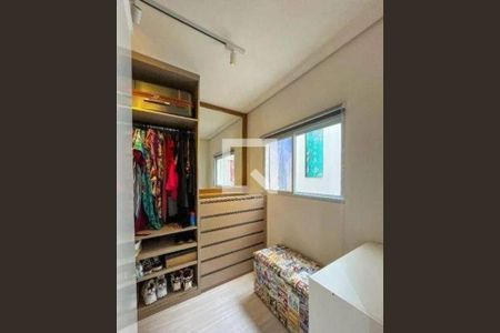 Casa à venda com 3 quartos, 180m² em Vila Roque, São Paulo