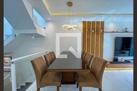 Casa à venda com 3 quartos, 180m² em Vila Roque, São Paulo