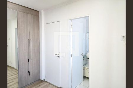 Quarto 01  de apartamento para alugar com 2 quartos, 67m² em Jardim Guarulhos, Guarulhos