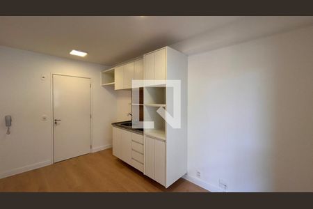 Sala/Cozinha de apartamento à venda com 1 quarto, 31m² em Santo Amaro, São Paulo