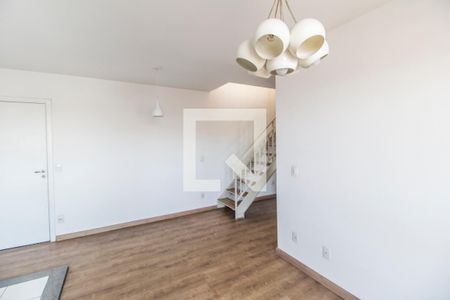 Sala de apartamento para alugar com 3 quartos, 110m² em Centro, Carapicuíba