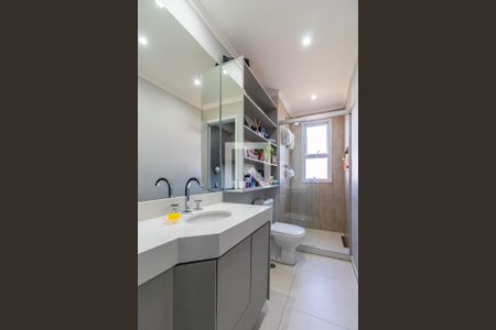 Banheiro Social de apartamento à venda com 2 quartos, 76m² em Alphaville Empresarial, Barueri