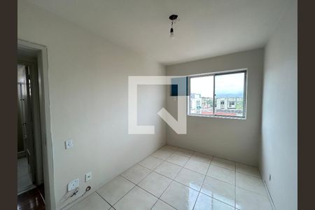 Quarto 1 de apartamento para alugar com 2 quartos, 60m² em Praça Seca, Rio de Janeiro