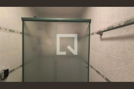 Banheiro de apartamento para alugar com 1 quarto, 33m² em Vargem Grande, Rio de Janeiro