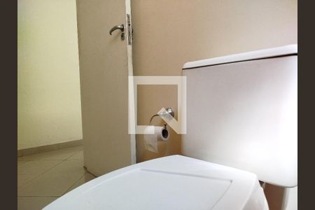 Lavabo de casa à venda com 3 quartos, 216m² em Chácara Seis de Outubro, São Paulo