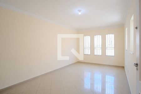 Sala de casa à venda com 3 quartos, 216m² em Chácara Seis de Outubro, São Paulo