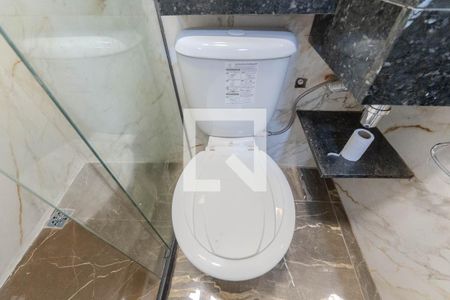 Banheiro de kitnet/studio para alugar com 1 quarto, 27m² em Bela Vista, São Paulo