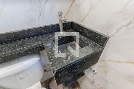 Banheiro de kitnet/studio para alugar com 1 quarto, 27m² em Bela Vista, São Paulo