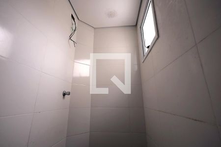 Banheiro de apartamento à venda com 2 quartos, 55m² em Jardim Utinga, Santo André