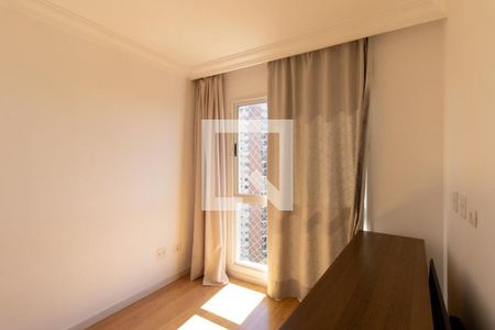 Quarto 1 de apartamento para alugar com 3 quartos, 92m² em Novo Mundo, Curitiba