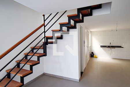 Sala de casa à venda com 2 quartos, 72m² em Tanque, Rio de Janeiro