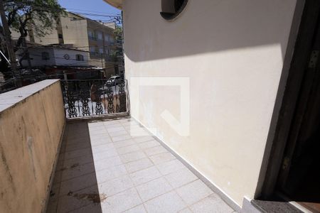 Sacada de casa para alugar com 3 quartos, 245m² em Utinga, Santo André