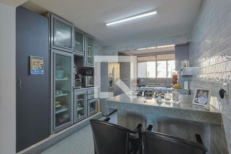 Apartamento à venda com 147m², 4 quartos e 2 vagasCozinha