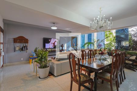 Apartamento à venda com 147m², 4 quartos e 2 vagasSala