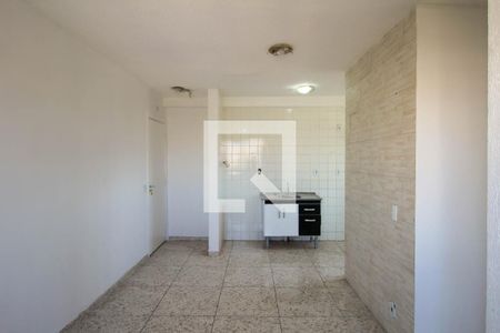 Sala de apartamento para alugar com 2 quartos, 48m² em Cidade São Mateus, São Paulo