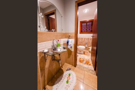 Lavabo de casa para alugar com 3 quartos, 250m² em Álvaro Camargos, Belo Horizonte