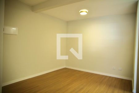 Sala de casa à venda com 3 quartos, 181m² em Vila Tupi, São Bernardo do Campo