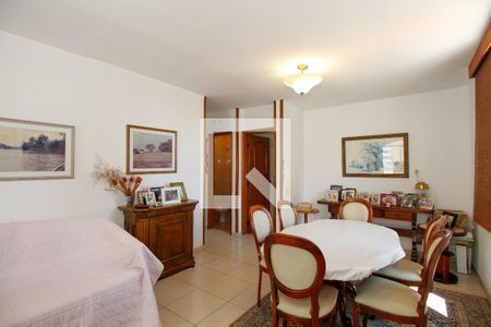 Sala  de apartamento para alugar com 2 quartos, 140m² em Pinheiros, São Paulo