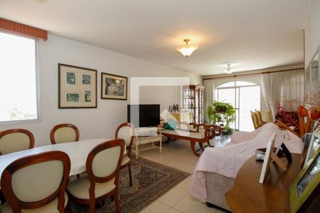 Sala  de apartamento para alugar com 2 quartos, 140m² em Pinheiros, São Paulo