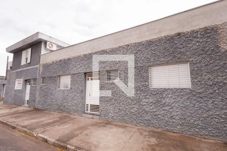 Fachada de kitnet/studio para alugar com 1 quarto, 20m² em Centro, Taubaté