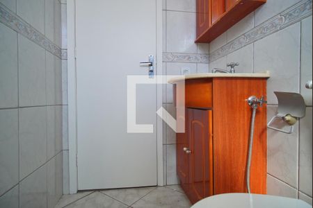 Banheiro Corredor de apartamento para alugar com 1 quarto, 46m² em Vila Ipiranga, Porto Alegre