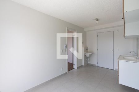 Sala de apartamento para alugar com 1 quarto, 27m² em Parque Industrial Tomas Edson, São Paulo