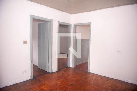 Sala de casa para alugar com 2 quartos, 120m² em Centro, Itaquaquecetuba