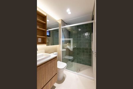 Banheiro de kitnet/studio para alugar com 1 quarto, 24m² em Vila Buarque, São Paulo