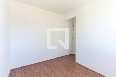 Quarto 1 de apartamento para alugar com 2 quartos, 38m² em Vila Carmosina, São Paulo