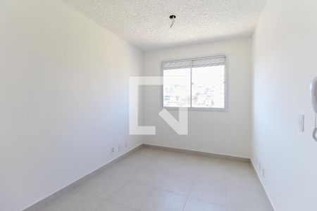Sala de apartamento para alugar com 2 quartos, 38m² em Vila Carmosina, São Paulo
