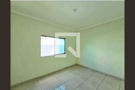 Casa para alugar com 2 quartos, 71m² em Pompéia, Belo Horizonte