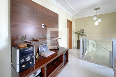 Sala de Estar de apartamento à venda com 4 quartos, 223m² em Ana Lúcia, Sabará