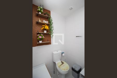 Banheiro de kitnet/studio para alugar com 1 quarto, 33m² em Vila Primavera, São Paulo