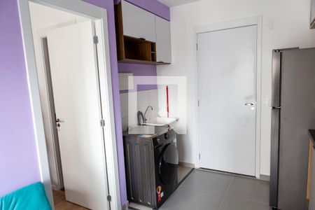 Sala/Cozinha de apartamento para alugar com 1 quarto, 27m² em Vila Butantã, São Paulo