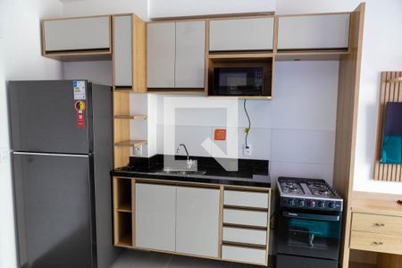 Sala/Cozinha de apartamento para alugar com 1 quarto, 27m² em Vila Butantã, São Paulo