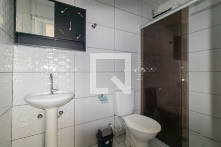 Banheiro de apartamento para alugar com 1 quarto, 40m² em Partenon, Porto Alegre