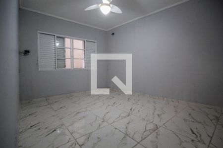 Quarto 1 de casa para alugar com 2 quartos, 70m² em Jardim Maristela, São Paulo