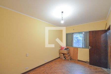 Casa à venda com 3 quartos, 231m² em Vila Campo Grande, São Paulo