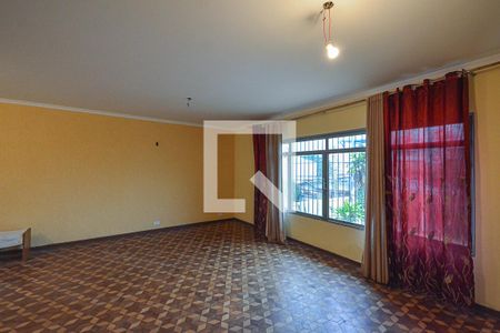 Casa à venda com 3 quartos, 231m² em Vila Campo Grande, São Paulo