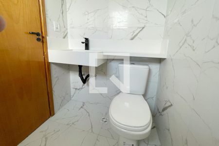 Banheiro  de casa à venda com 2 quartos, 134m² em Vila Prado, São Paulo