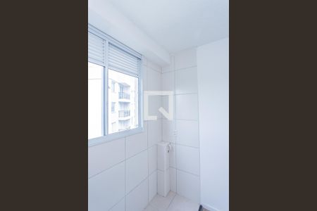 Sala, cozinha e área de serviço de apartamento para alugar com 2 quartos, 38m² em Vila Barreto, São Paulo