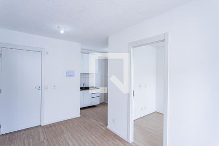 Sala, cozinha e área de serviço de apartamento para alugar com 2 quartos, 38m² em Vila Barreto, São Paulo