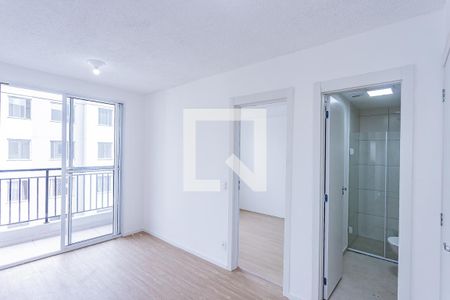 Sala, cozinha e área de serviço de apartamento para alugar com 2 quartos, 38m² em Vila Barreto, São Paulo