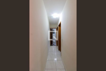 Corredor de apartamento à venda com 2 quartos, 55m² em Vila Regina, São Paulo